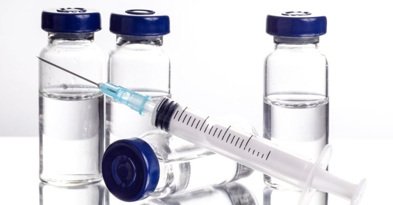 Research-Peptides-vs-Pharmaceutical-Grade-EVOLVE